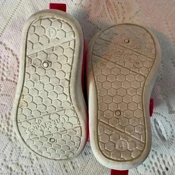 Toddler cat and‎ jack pink shoes with stars - Picture 6 of 6